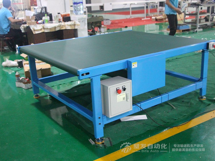 藍(lán)色碳鋼烤漆大線(xiàn)結(jié)構(gòu)皮帶輸送機(jī)