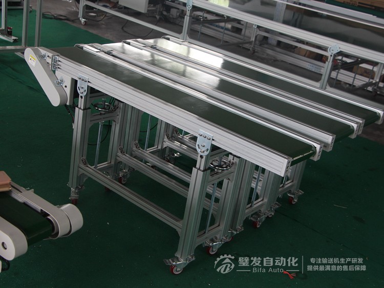 標(biāo)準(zhǔn)小型升降腿皮帶輸送機 標(biāo)準(zhǔn)小型升降腿皮帶輸送機