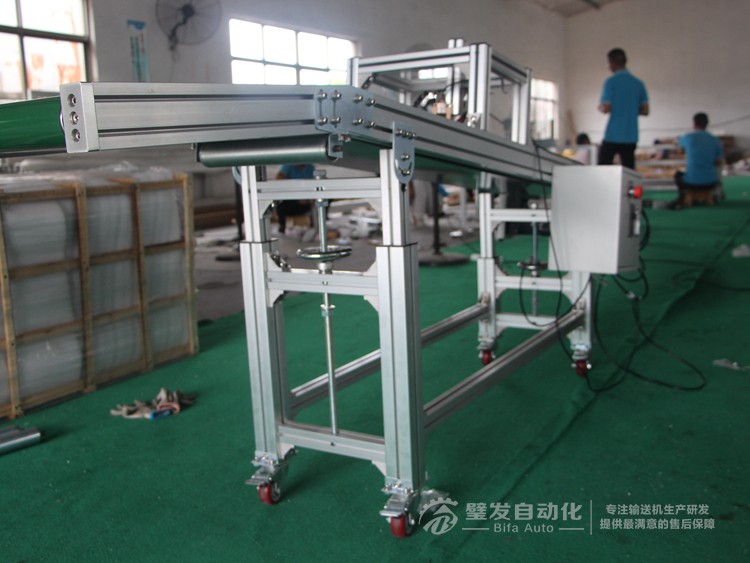 小型皮帶輸送機(jī) 小型皮帶輸送機(jī)