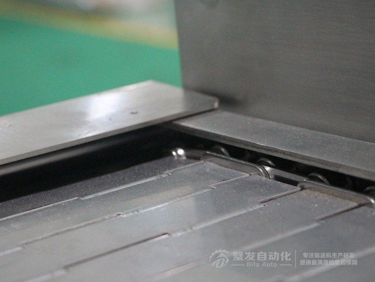 帶擋邊不銹鋼鏈板輸送機 帶擋邊不銹鋼鏈板輸送機