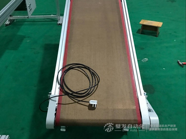 特佛龍網(wǎng)帶斜坡輸送機 特佛龍網(wǎng)帶斜坡輸送機