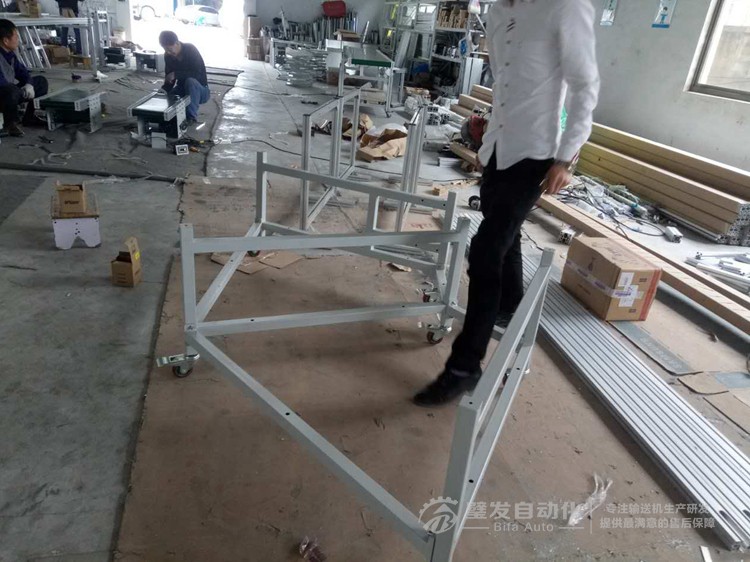 90度轉彎輸送機 90度轉彎輸送機