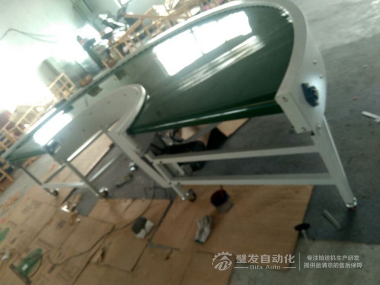 180度轉(zhuǎn)彎機(jī) 180度轉(zhuǎn)彎機(jī)