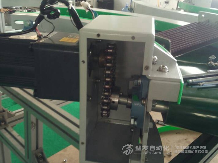 小型轉(zhuǎn)彎機